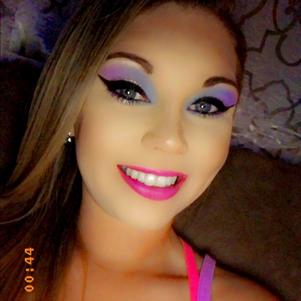 Meet your Posher, Brooke